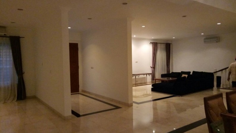 Dijual Rumah Jl Kesehatan III , Bintaro Jakarta Selatan