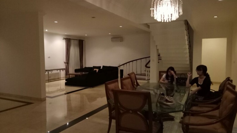 Dijual Rumah Jl Kesehatan III , Bintaro Jakarta Selatan