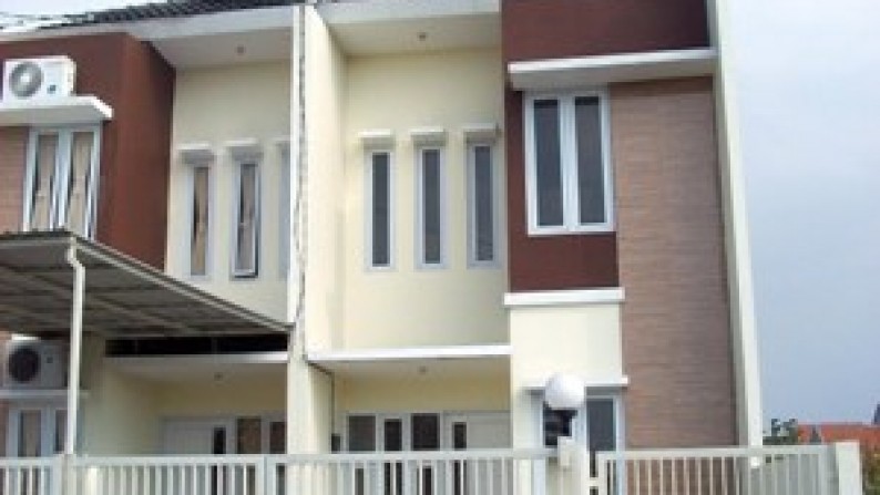 Rumah di Wonorejo Selatan, Baru Gress, Minimalis, Row Jalan depan Lebar + Paving, Siap Huni. -NH-