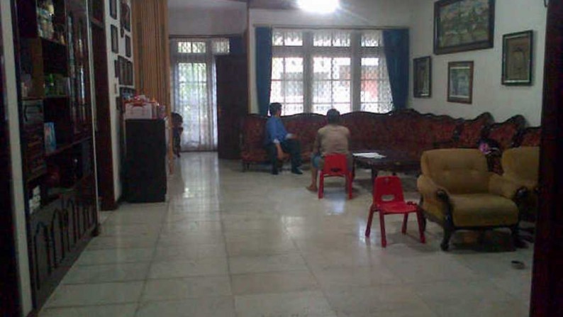 Rumah asri di sektor 1 Bintaro Jaya, DKI