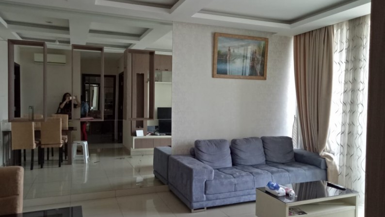 Dijual Apartemen Fully Furnished di Central Park