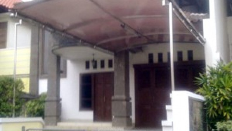 Rumah Bagus + Terawat, Lingkungan Elite, Nyaman, Asri & Aman, Siap Huni - MG -