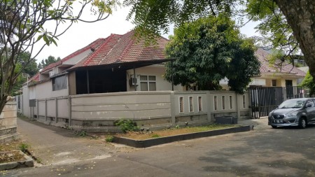 Dijual Rumah Posisi Hoek di Sektor 1B - Gading Serpong