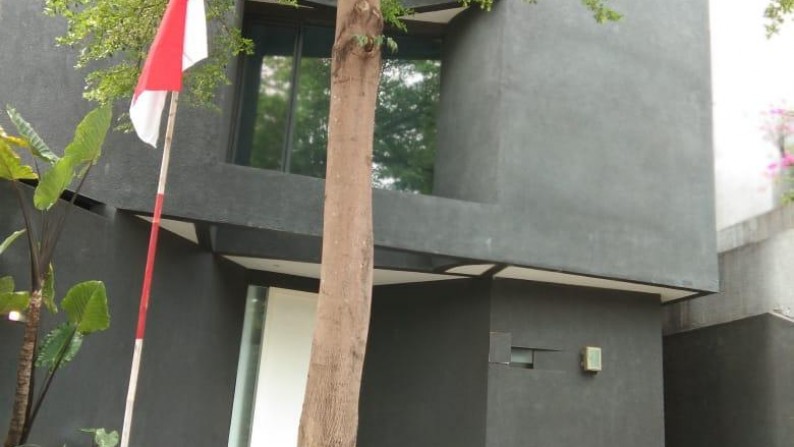 Rumah di Pesanggrahan Jakarta Selatan