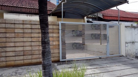 sewa rumah daerah mayjen sungkono full ac