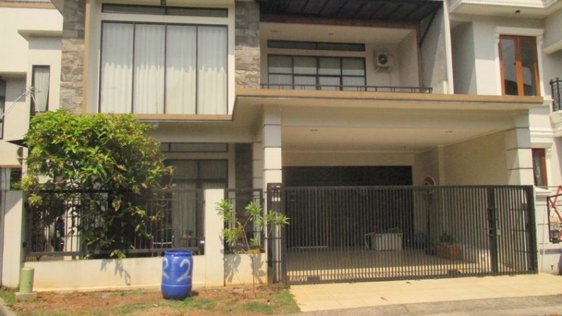 Dijual rumah apik, lay out bagus, strategis, harga bagus, siap huni