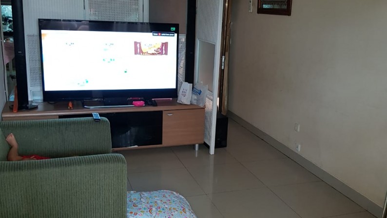 Dijual Rumah Hoek di daerah Green Ville, Jakarta Barat