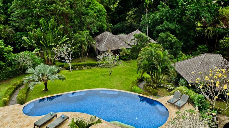 Peaceful Villa with Spacious Garden at Umalas