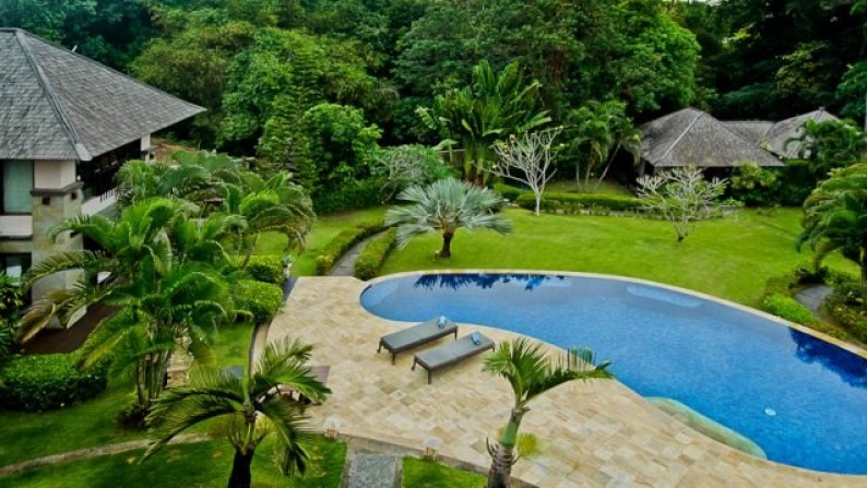 Peaceful Villa with Spacious Garden at Umalas