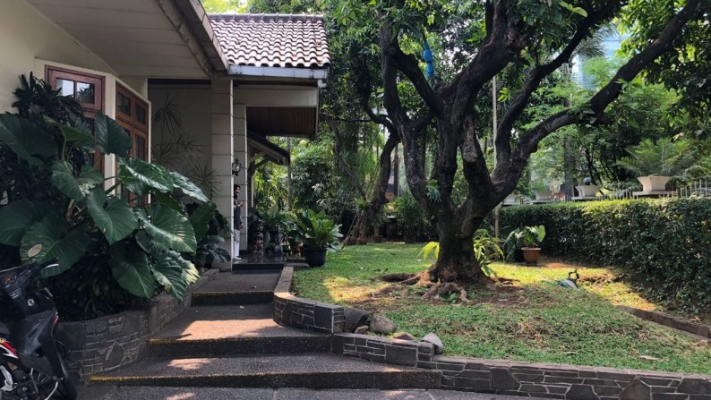 Rumah Mewah,Bagus,siap huni di Kuningan Timur Setiabudi