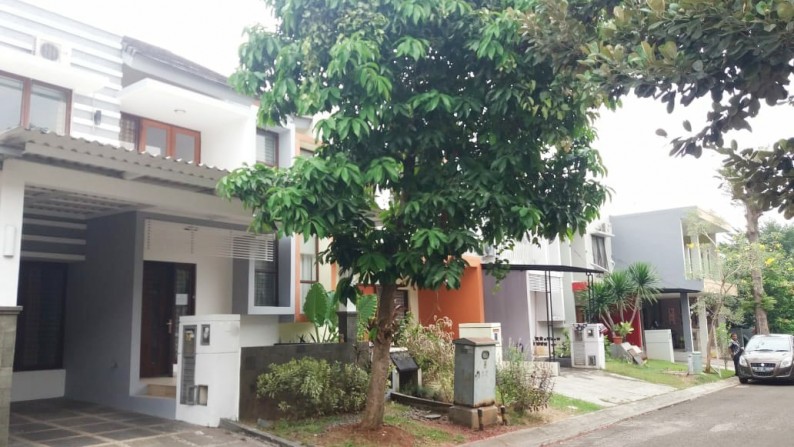 Rumah Nyaman dan Siap Huni di kawasan Cluster Emerald, Bintaro