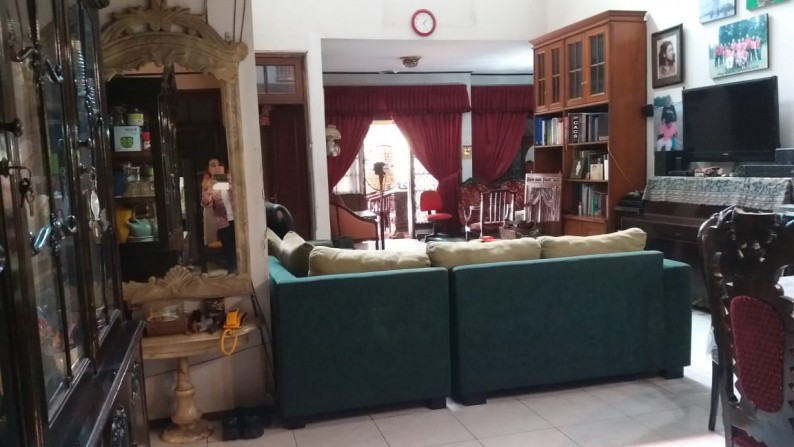 Di Jual Hunian Klasik, Nyaman dan Siap Huni di Kawasan Duren Tiga, Jakarta Selatan