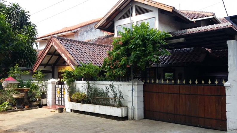 Di Jual Hunian Klasik, Nyaman dan Siap Huni di Kawasan Duren Tiga, Jakarta Selatan