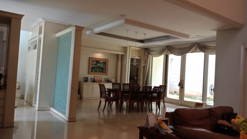 Dijual Rumah Bagus di Sunrise Garden, Jakarta Barat