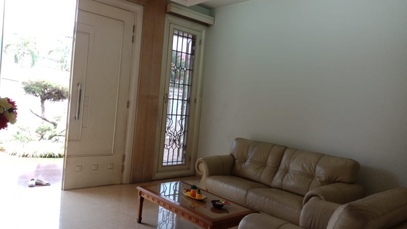 Dijual Rumah Bagus di Sunrise Garden, Jakarta Barat