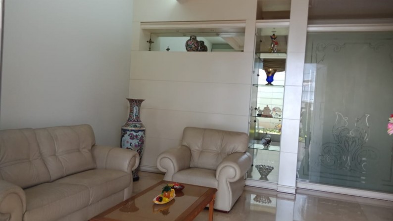 Dijual Rumah Bagus di Sunrise Garden, Jakarta Barat