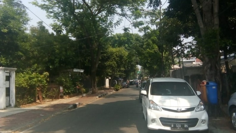 Rumah Hitung Tanah Di Cikini - Jakarta Pusat