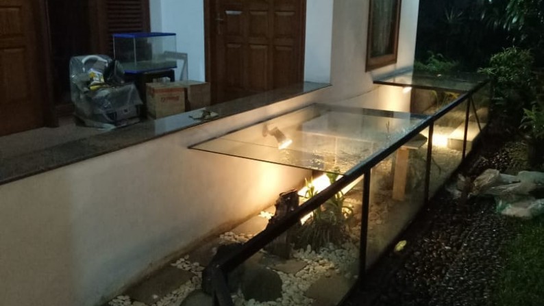 Dijual RUMAH tinggal Sayap Dago