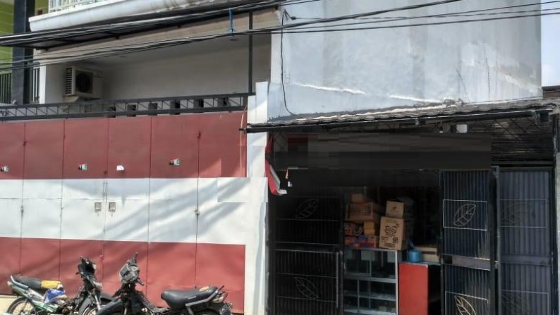 Rumah Pinggir Jalan Raya Kesatrian Mabad Rempoa Tangerang Selatan