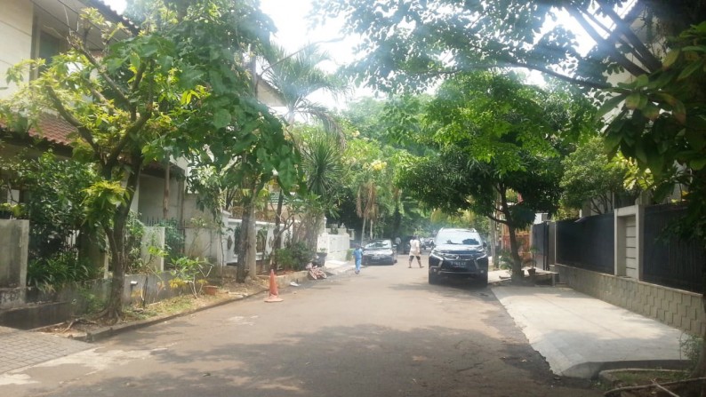 Rumah Bagus Di Maleo, Bintaro Jaya Sektor 9