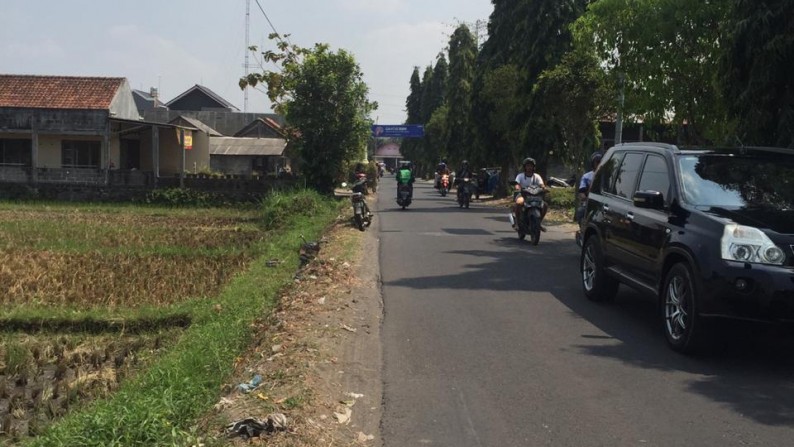 TANAH LOKASI PINGGIR JALAN COCOK UNTUK USAHA