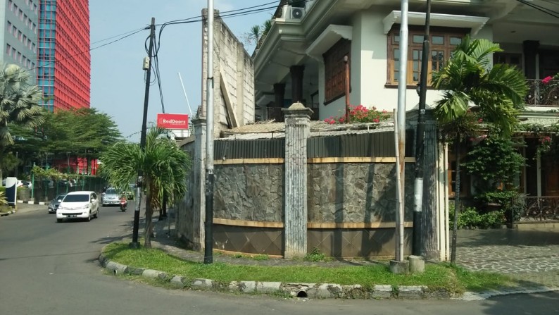 Rumah siap huni,lokasi oke,jalan lebar di Bintaro Jaya 7