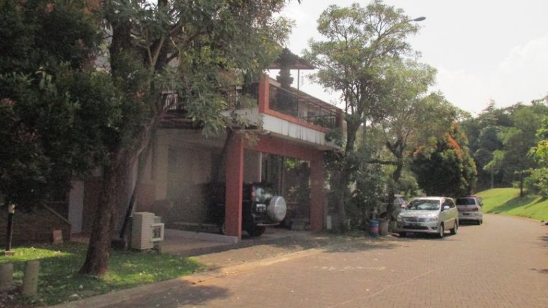 Dijual Rumah Usaha 2 Muka, depan Rukan, Belakang Rumah, siap huni