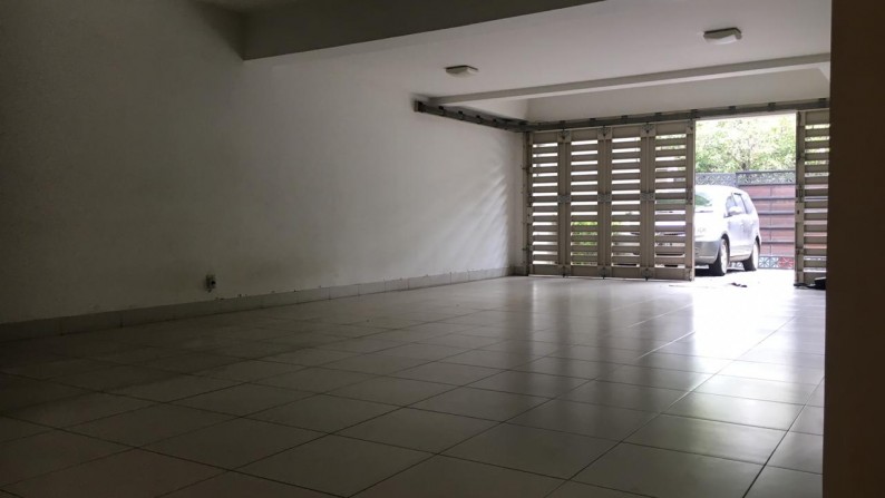 Rumah Mewah Dekat Senayan City Kebayoran Baru