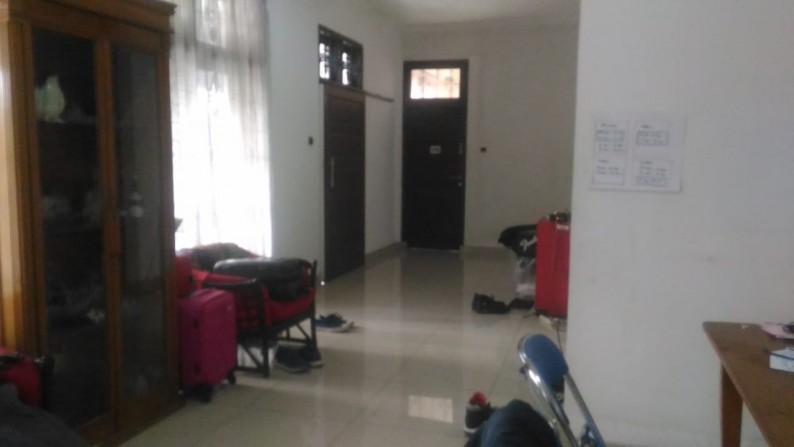 Rumah 2 Lantai Siap Huni Ini Terletak Di Lebak Bulus Jakarta Selatan