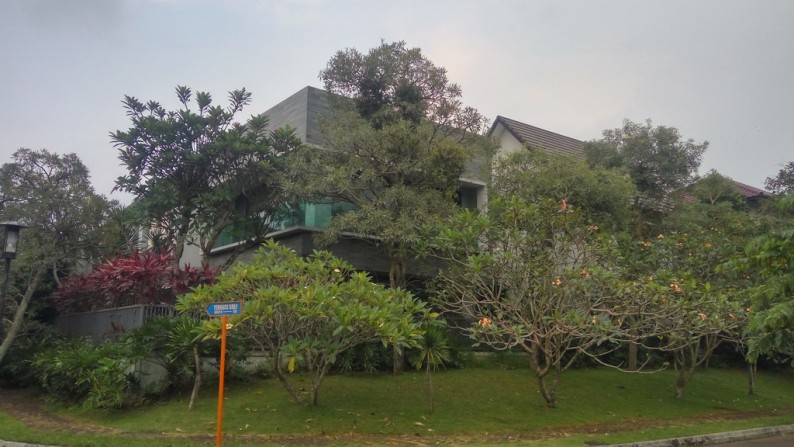 Rumah Mewah 2 lantai Hoek,Harga murah dan Nego di Bukit Golf Terrace BSD Tangsel.