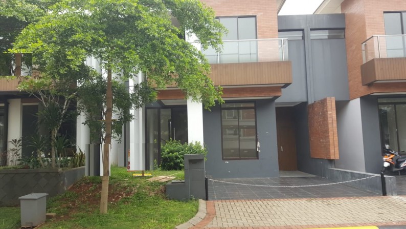 Rumah dalam cluster,bagus sekali  di Bintaro Jaya 9