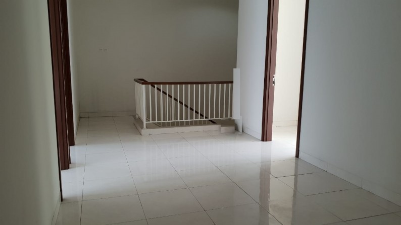 Rumah cantik,siap huni di bintaro sektor 9