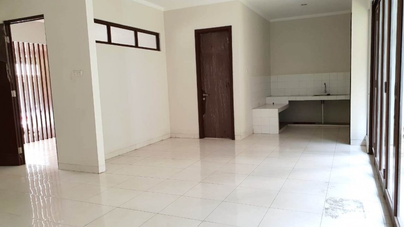 Rumah cantik,siap huni di bintaro sektor 9