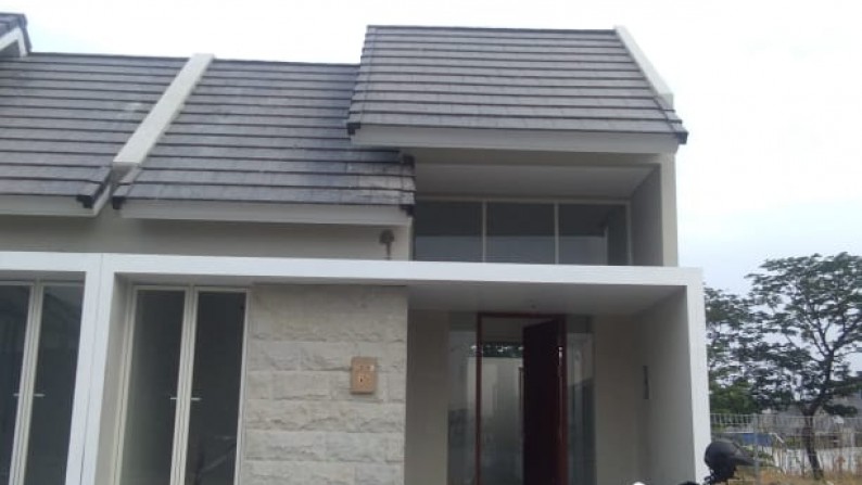 Dijual rumah nyaman & asri, siap huni di area CITRALAND Surabaya, HANYA Rp. 890.000,- NEGO