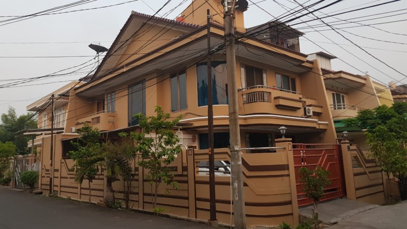 Dijual Rumah di Green Garden, Jakarta Barat