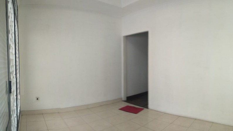 Rumah cantik, siap huni di jakarta barat