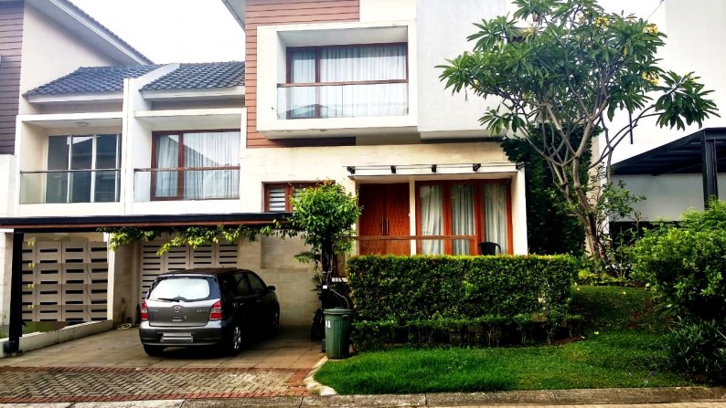 Rumah cantik, siap huni di kebayoran Residence