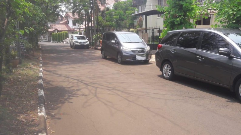 Rumah Siap Huni,Bagus di Lebak Bulus