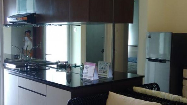 Dijual Murah Apartment Gunawangsa MERR 2 Bedroom Fully Furnished Mewah Tinggal Bawa Koper