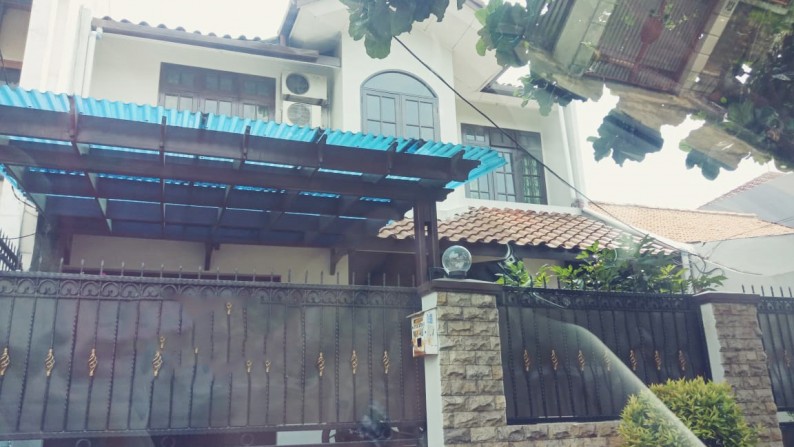 Rumah Bagus Di Jl Bintaro Tengah, Jakarta Selatan