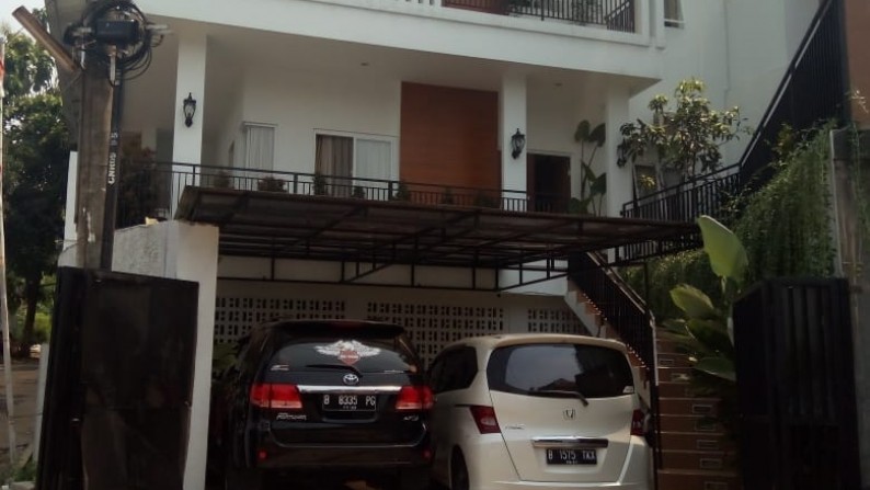 CINERE HILL FAMILY  RESIDENCE UNIT 4