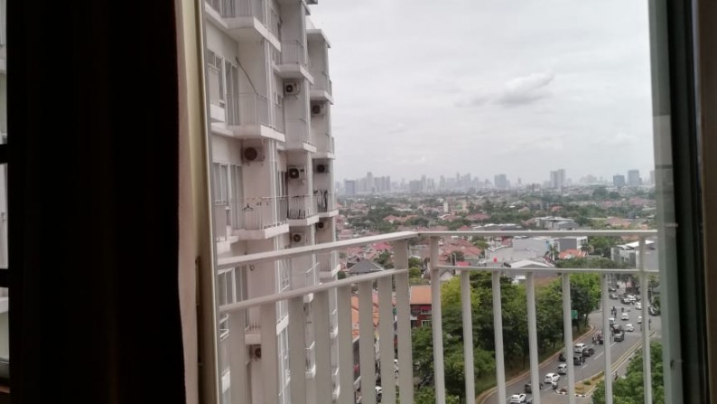 Apartemen Siap Huni, Fully Furnished, Interior keren, cocok utk pasangan Modern dan Dinamis, di Bintaro sektor 3