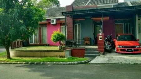 Rumah Siap Huni,Bagus di Graha Raya