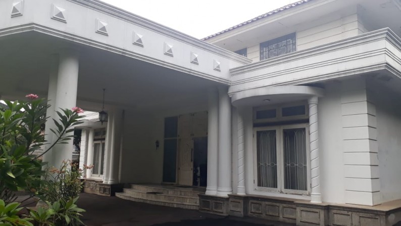 Dijual Rumah Mewah & Asri dan terawat untuk Keluarga Besar di Margasatwa Raya Cilandak KKO Jakarta Selatan