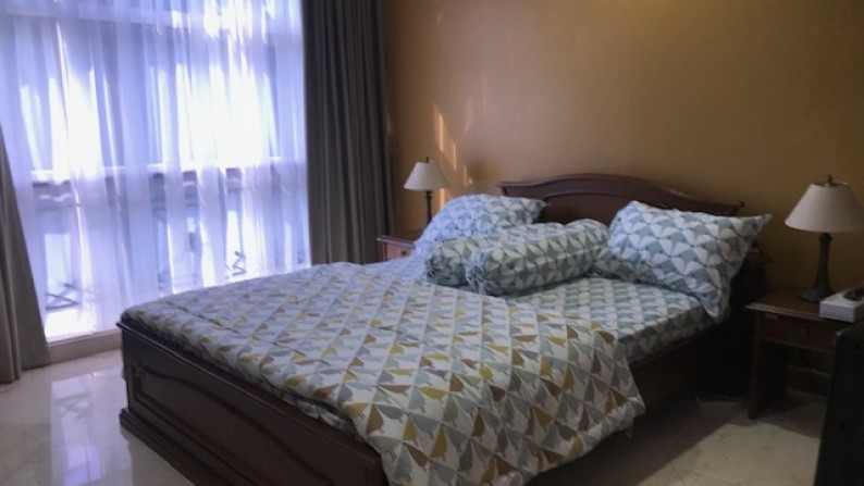 Sewa Apartemen Simprug Teras 3 Bedrooms