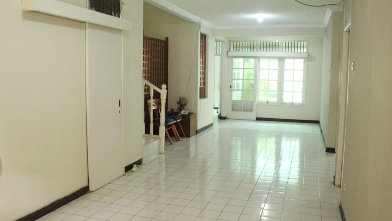 Rumah Bagus Di Cendrawasih, Bintaro, Jakarta Selatan