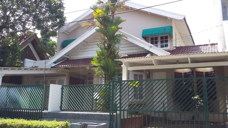 Rumah Bagus Di Cendrawasih, Bintaro, Jakarta Selatan