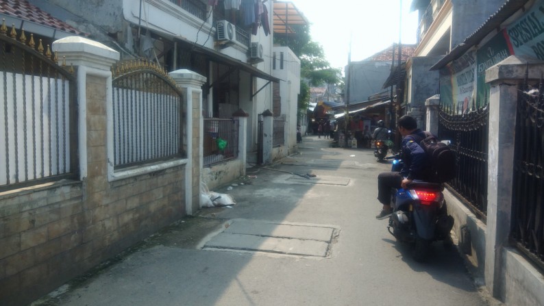 Palmerah Rumah Kost & Rumah Induk di Jual - Jakarta Barat