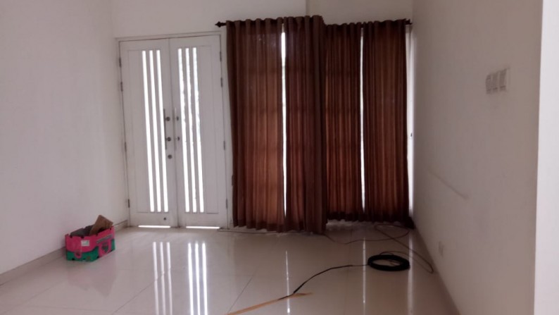 DIJUAL RUMAH MEWAH DI ROYAL RESIDEN WIYUNG SURABAYA