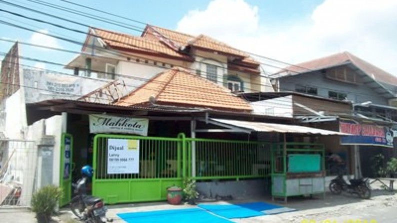 Rumah di Medokan Ayu, Bagus + Terawat, Row Jalan depan Lebar, Bisa untuk usaha, Lokasi Strategis, Siap Huni - LS -